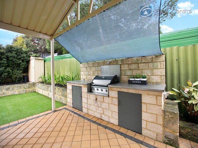 20 Jagoe Loop, Willagee WA 6156