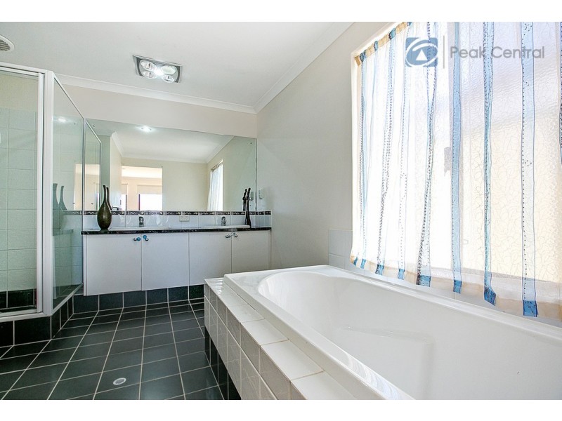 6 Jesmond Lane, Success WA 6164