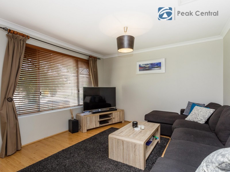 16 Seabrook Place, Success WA 6164