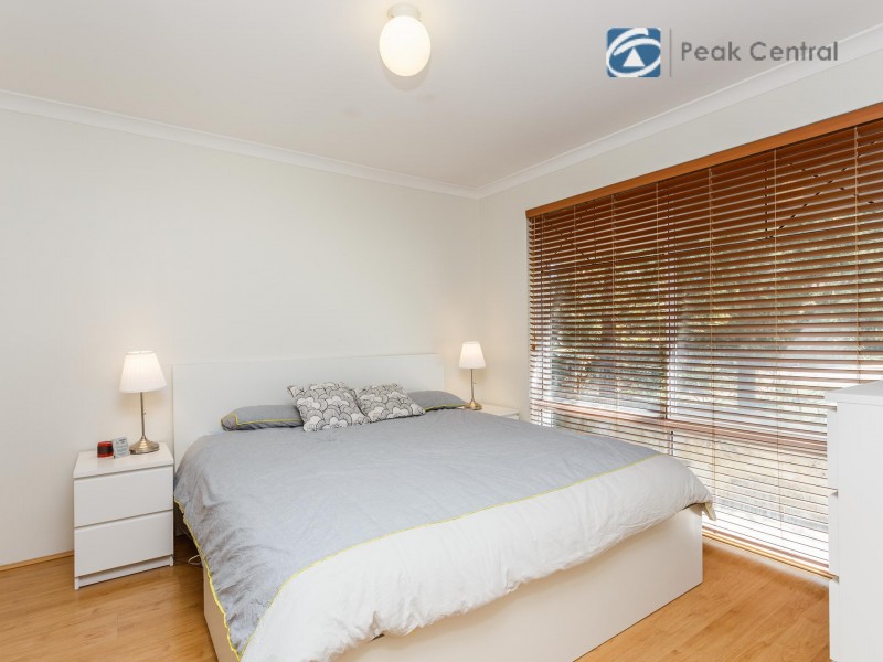 16 Seabrook Place, Success WA 6164