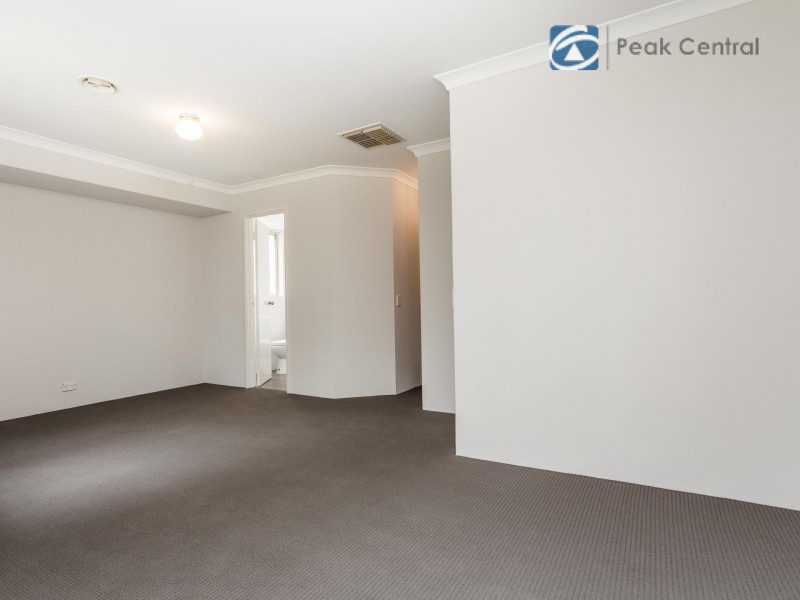 4 Bosci Court, Atwell WA 6164