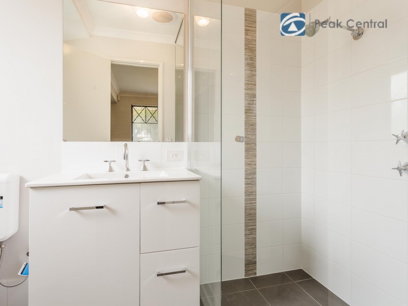 4 Bosci Court, Atwell WA 6164
