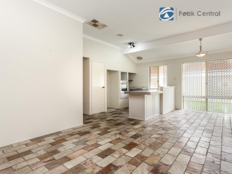 4 Bosci Court, Atwell WA 6164