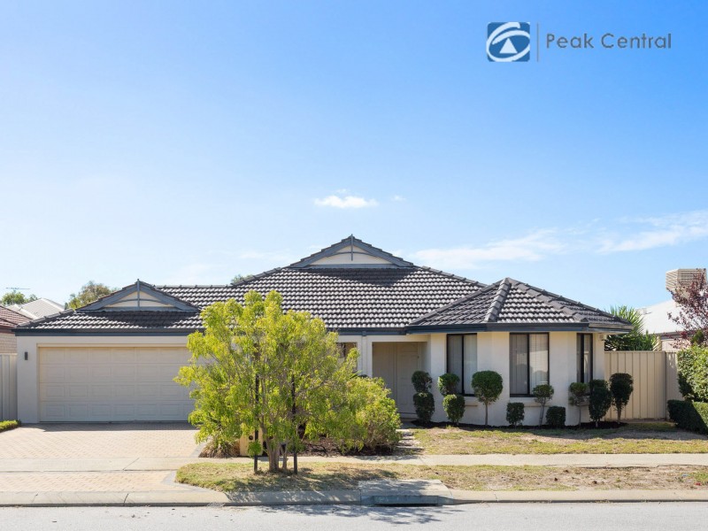 8 Charnley Bend, Success WA 6164