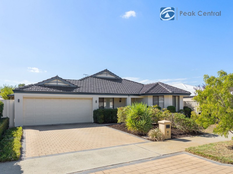 8 Charnley Bend, Success WA 6164