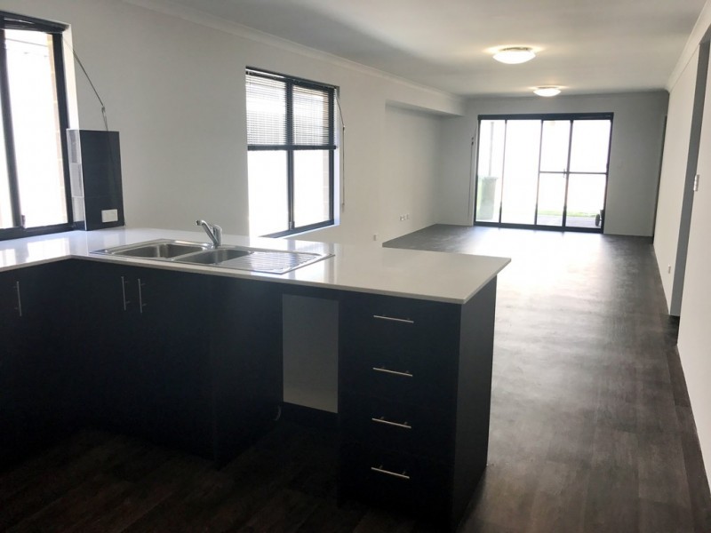 22 Minnie Grove, Hilbert WA 6112