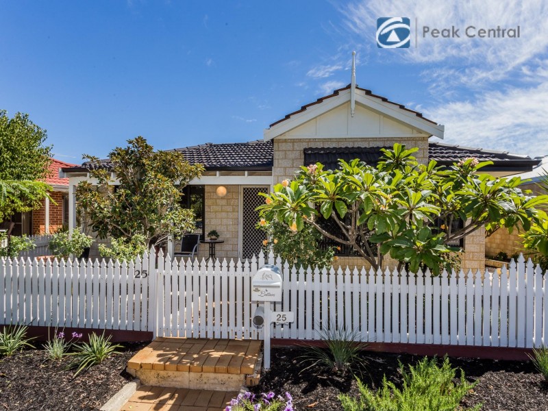 25 Windchime Tce, Atwell WA 6164