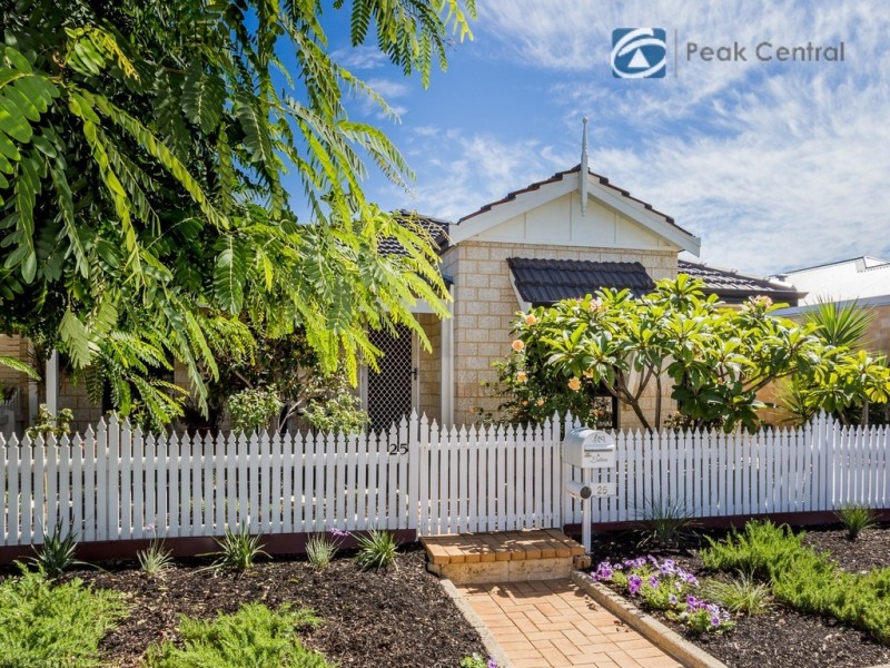 25 Windchime Tce, Atwell WA 6164
