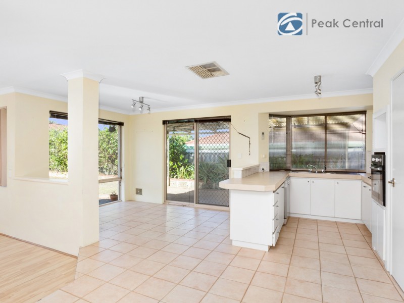 11 Dreier Court, Atwell WA 6164