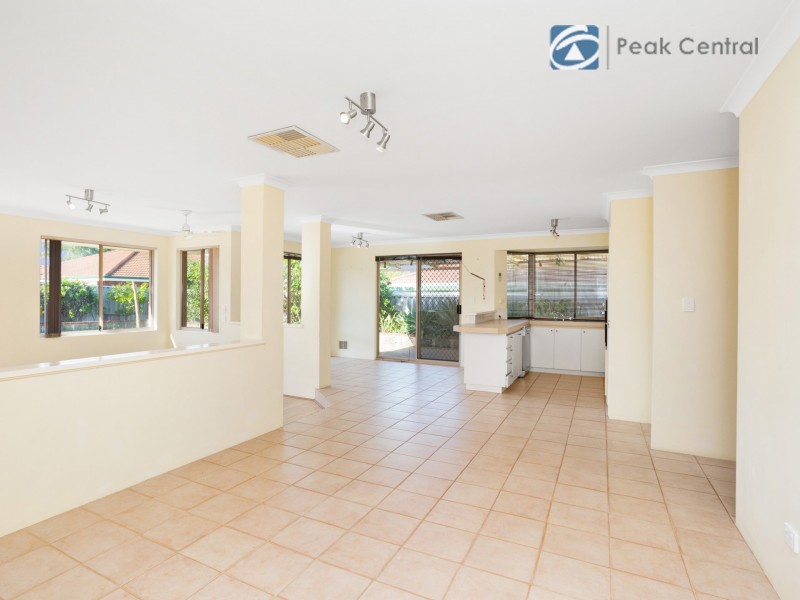 11 Dreier Court, Atwell WA 6164