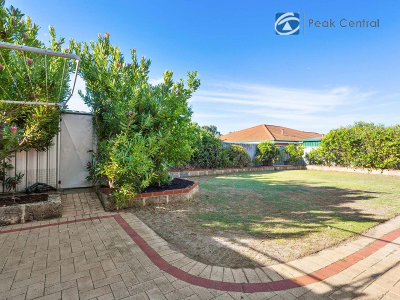 11 Dreier Court, Atwell WA 6164