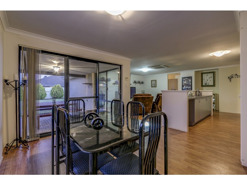 8 Satyr Way, Success WA 6164