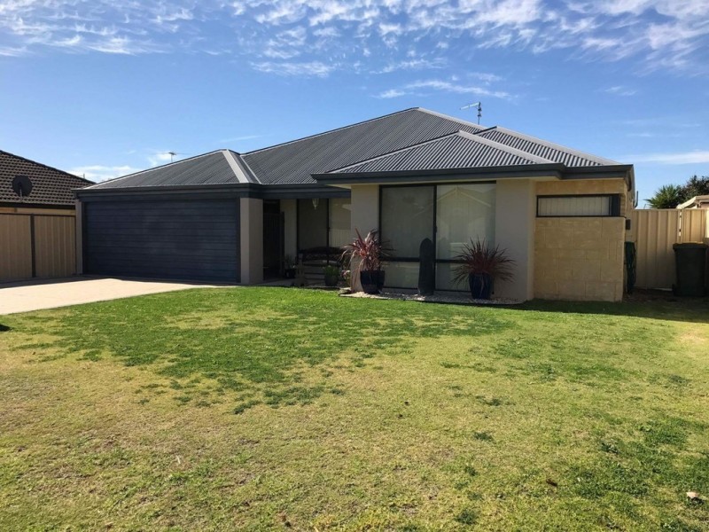 8 Satyr Way, Success WA 6164