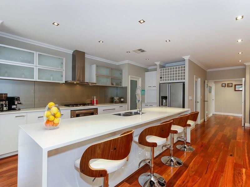6 Stowe Gardens, Aubin Grove WA 6164