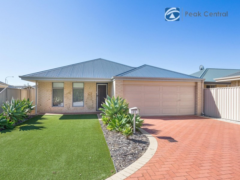 11 Modong Nook, Success WA 6164