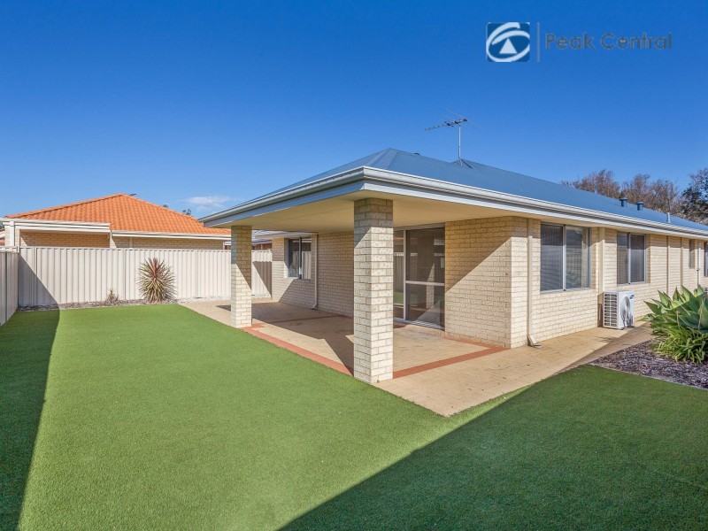 11 Modong Nook, Success WA 6164
