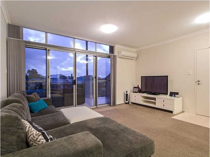 24/105 Wentworth Parade, Success WA 6164