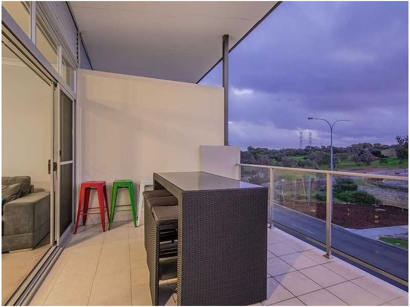 24/105 Wentworth Parade, Success WA 6164