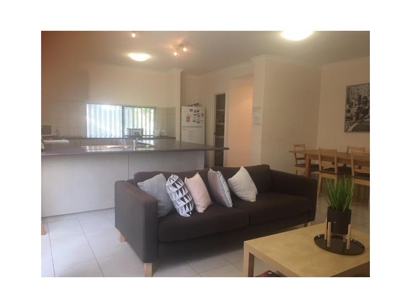 RM 5, 49a Dumond St, Bentley WA 6102