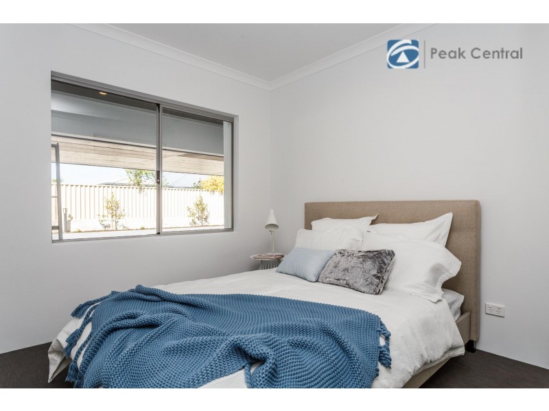 6/180 Bartram Road, Atwell WA 6164