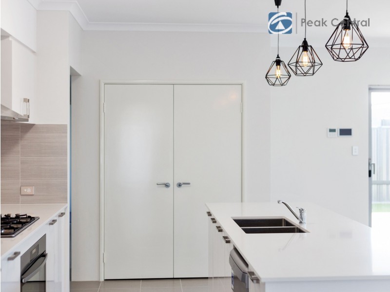 6 Lican Street, Banjup WA 6164