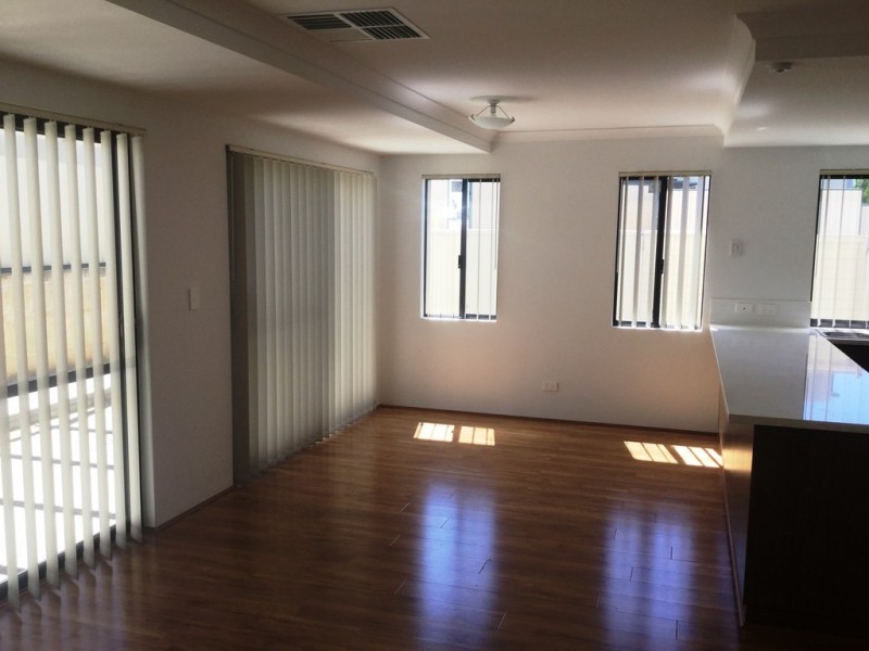 2 Pearson Drive, Success WA 6164