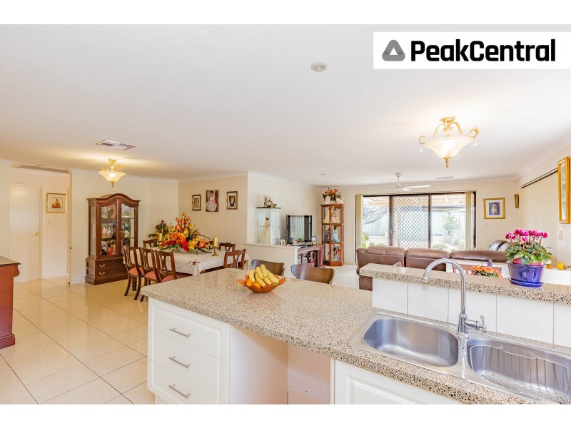 72 Folland Pde, Atwell WA 6164