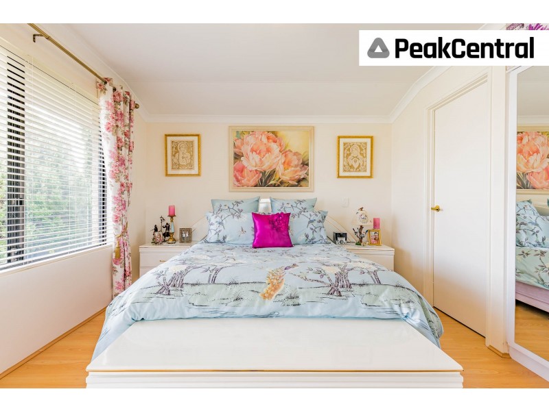 72 Folland Pde, Atwell WA 6164