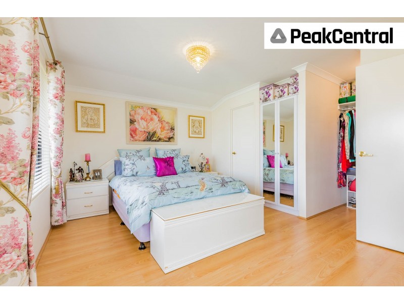 72 Folland Pde, Atwell WA 6164