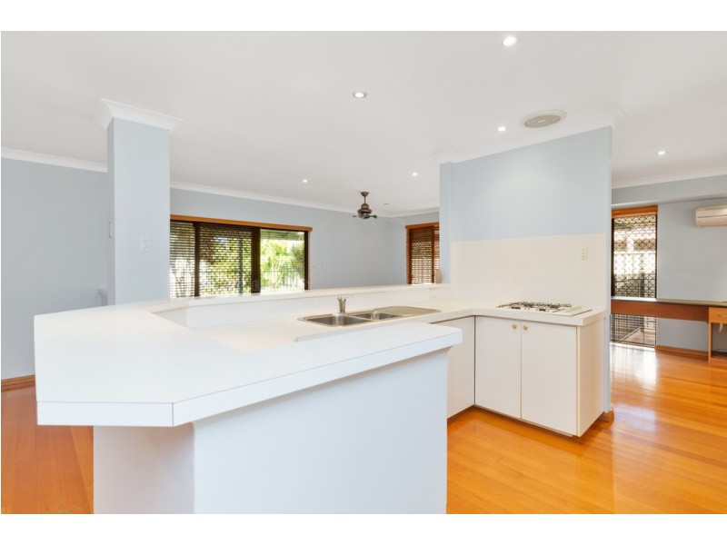 16 Scarp Terrace, Willetton WA 6155