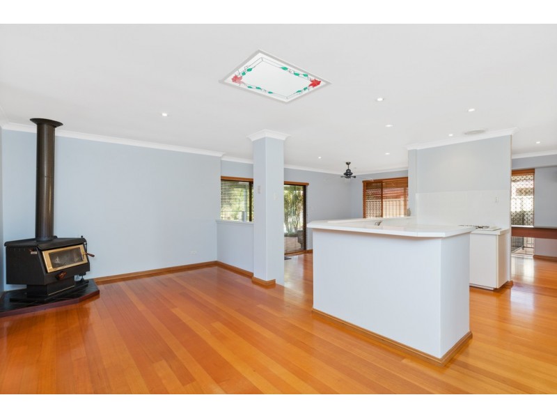 16 Scarp Terrace, Willetton WA 6155