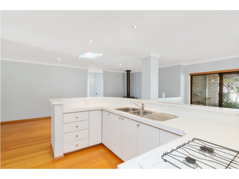 16 Scarp Terrace, Willetton WA 6155