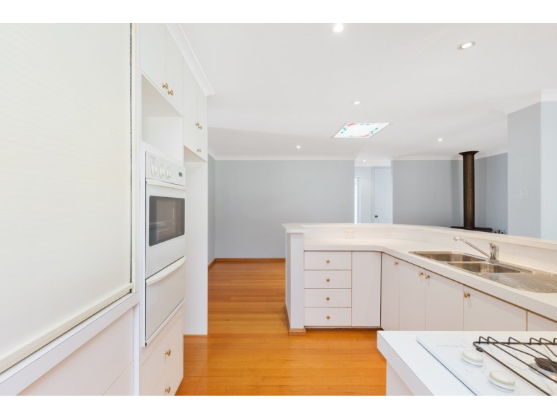 16 Scarp Terrace, Willetton WA 6155