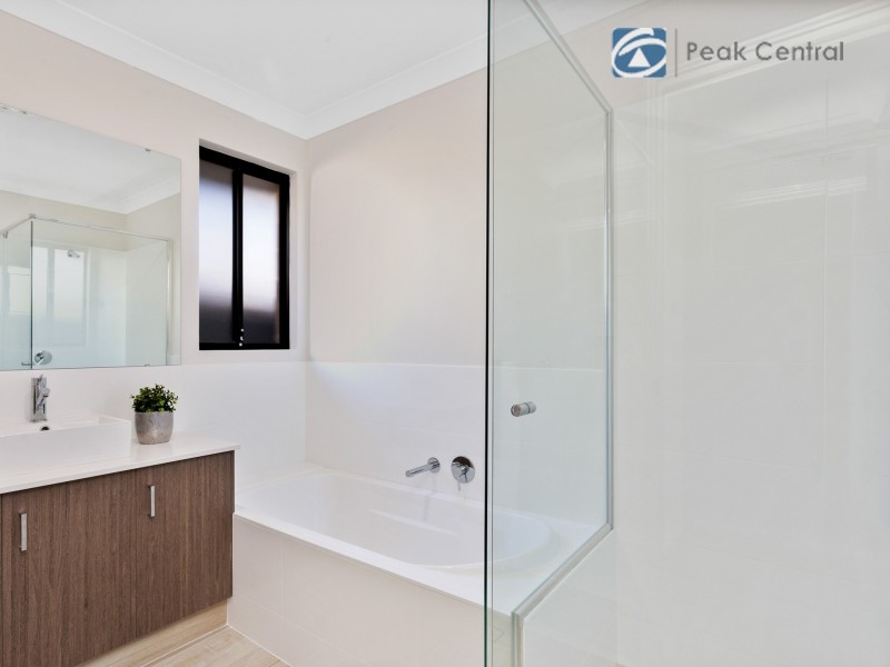 4 Latite Way, Banjup WA 6164