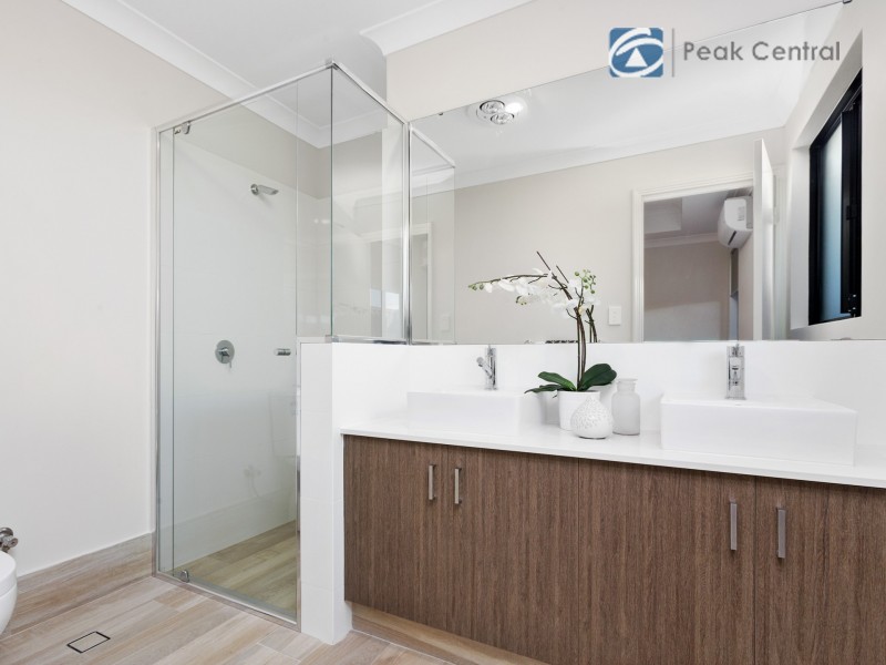 4 Latite Way, Banjup WA 6164