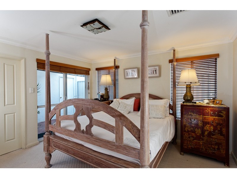 73A Kennedy St, Alfred Cove WA 6154