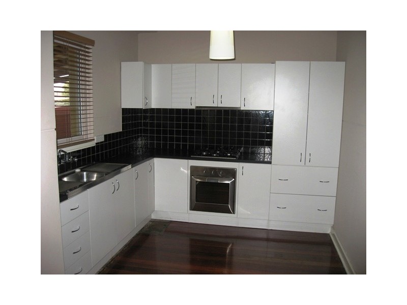 98 Kitchener Road, Alfred Cove WA 6154