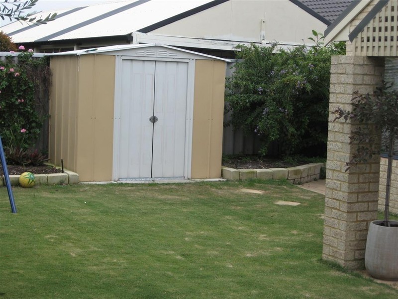 34 Freshwater Drive, Atwell WA 6164
