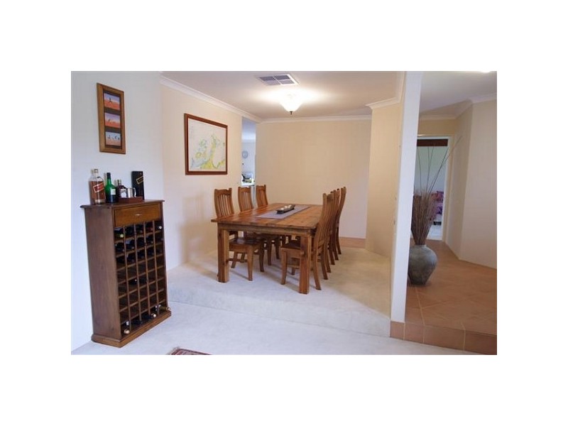 3 O’Farrell Close, Atwell WA 6164