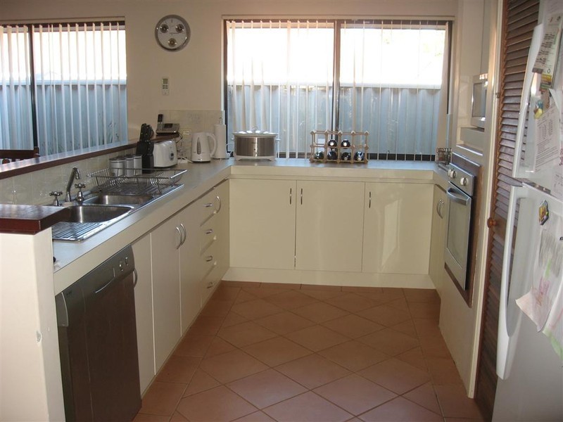 3 O’Farrell Close, Atwell WA 6164