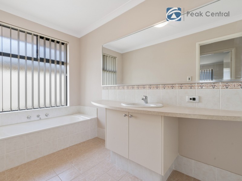 2 Emperor Approach, Success WA 6164