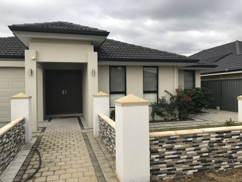 14 Whitehorse Drive, Harrisdale WA 6112