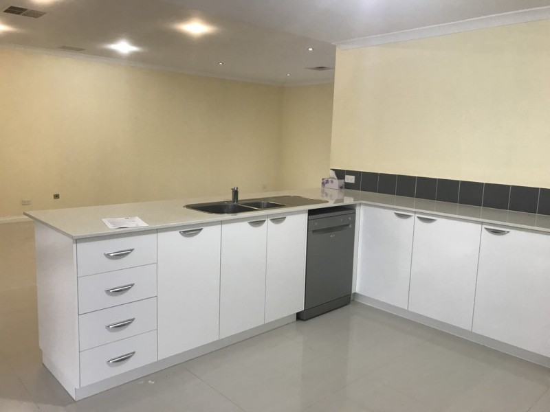 14 Whitehorse Drive, Harrisdale WA 6112