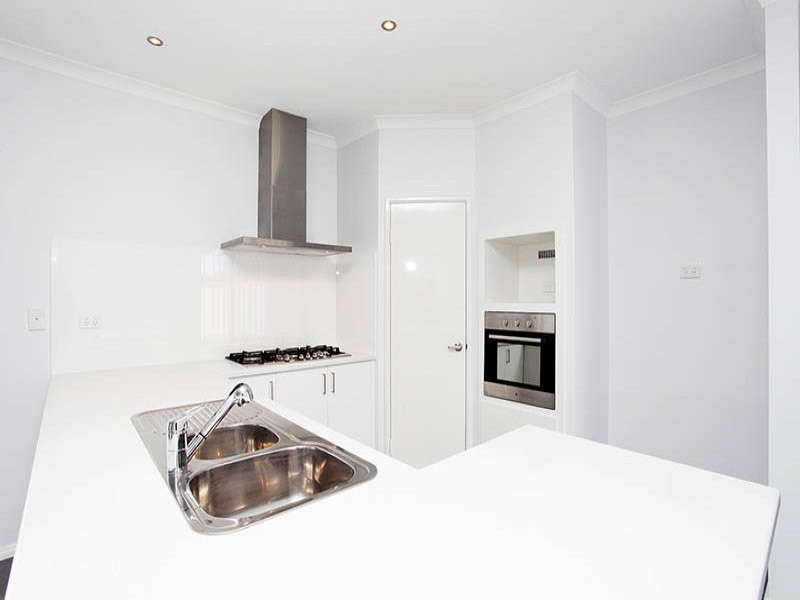 54a Glenbawn Drive, South Lake WA 6164