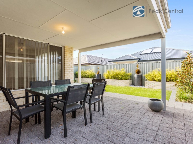 37 Portsmouth Way, Harrisdale WA 6112