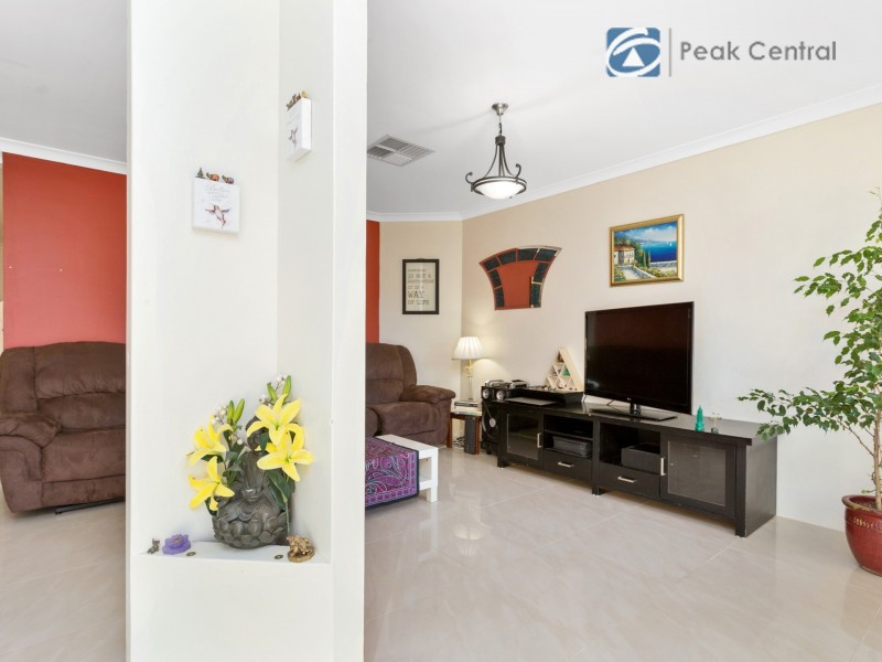 1 Barcroft Court, Atwell WA 6164