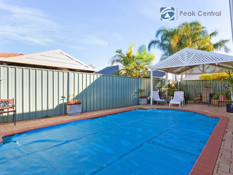 1 Barcroft Court, Atwell WA 6164