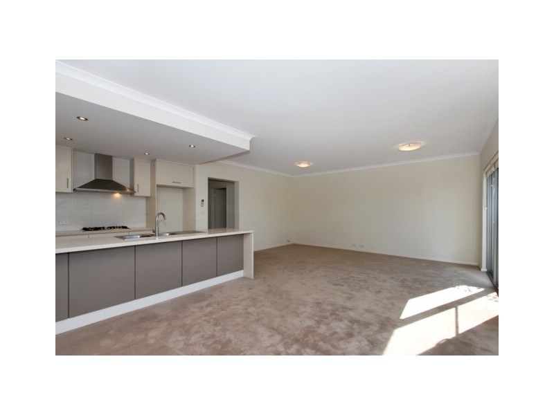 20/18 Deanmore Bend, Hammond Park WA 6164
