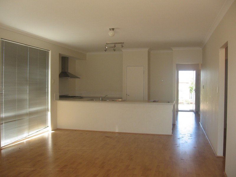 8 Caribbean Turn, Aubin Grove WA 6164