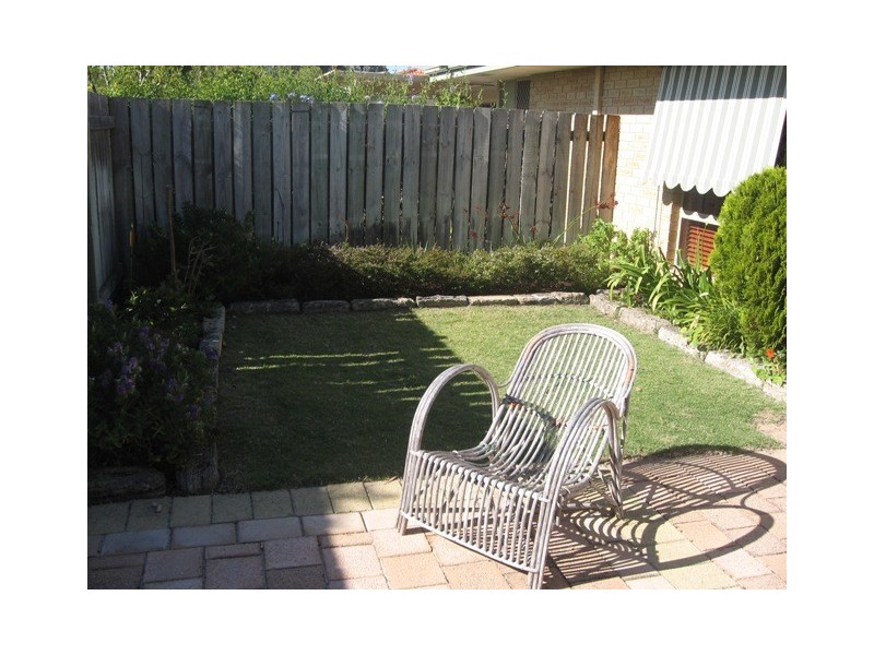 33/35 Winnacott Street, Willagee WA 6156